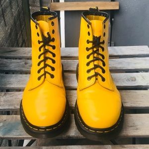 💛 Dr. Martens Yellow 1460 💛
